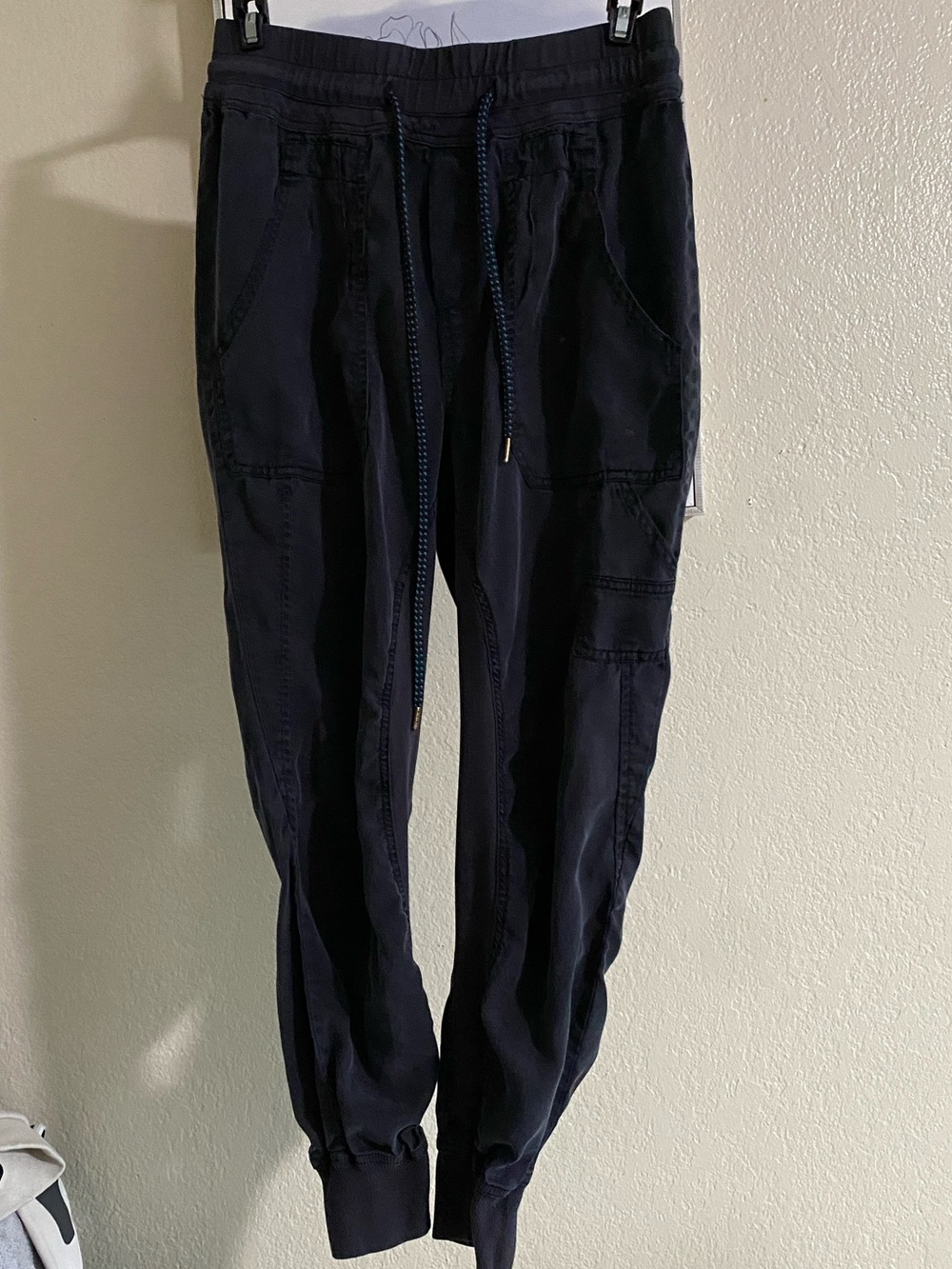 Anthropologie "The Nomad" Jogger Cargo Pants (XS) - Flawed